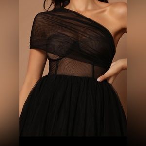 One shoulder black tulle gown